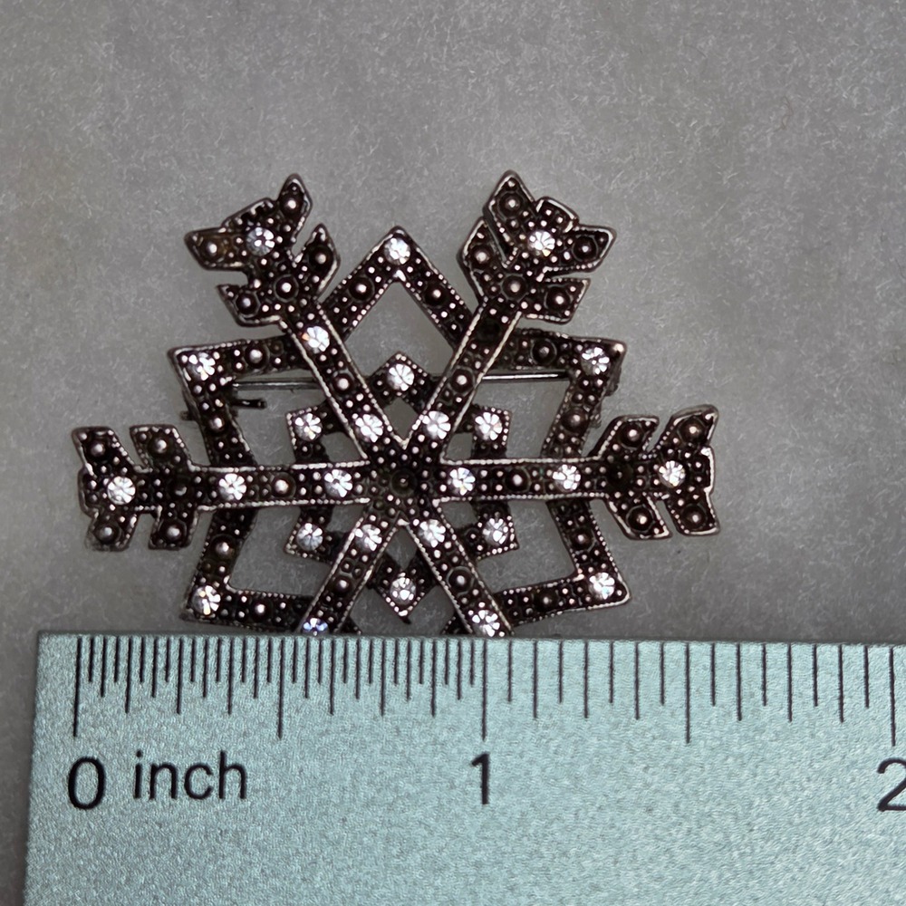 Vintage AK Geometric Rhinestone Brooch Gunmetal Silver Tone Art Deco Signed - Picture 8 of 8